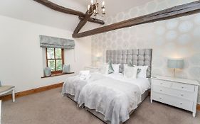 Bridge House Apartment 3